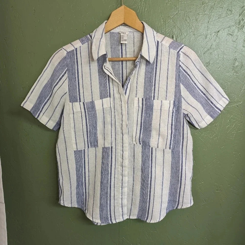 Forever 21 button up blouse, blue and white striped, women's small C13